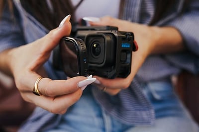 Установка Close-Up Filter на камеру GoPro MISSION 1. Официальная фотография GoPro.
