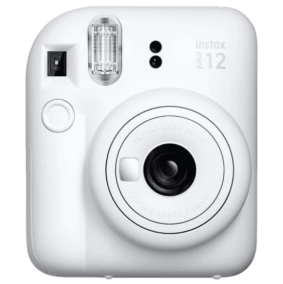 Fujifilm Instax mini 12 в белом цвете — пример аналоговой камеры формата mini.