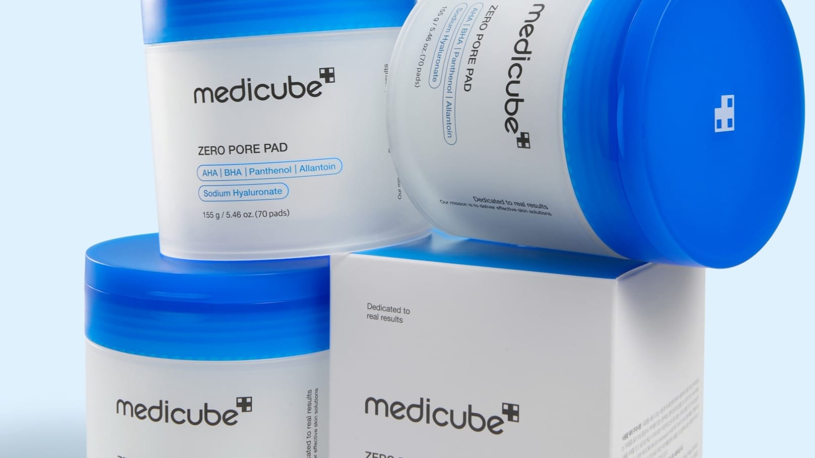 Средства Medicube Zero Pore Pad — официальная фотография APR