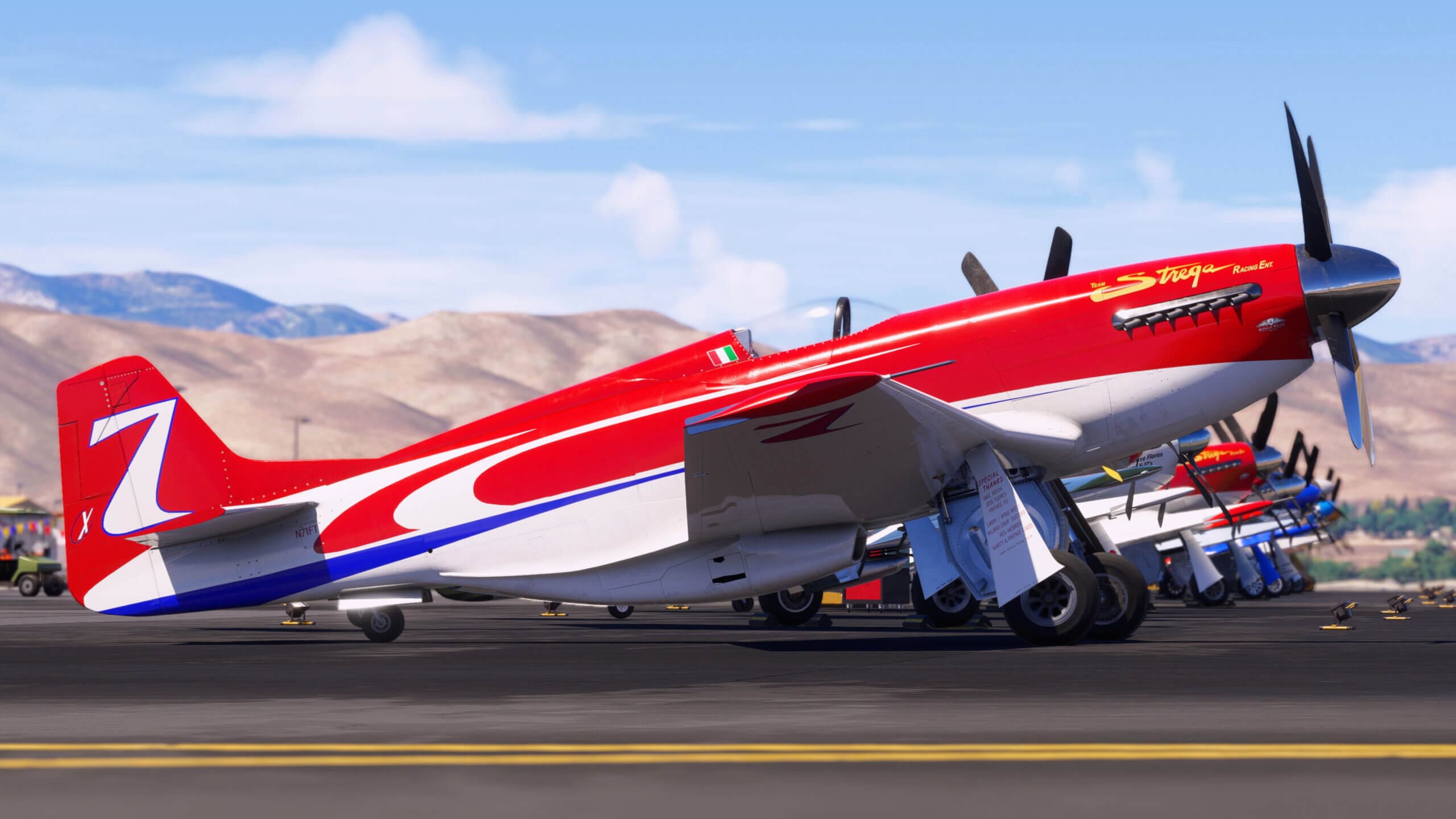 Красно-белый гоночный самолёт на аэродроме в Microsoft Flight Simulator 2024 Источник: https://www.flightsimulator.com/national-championship-air-races/